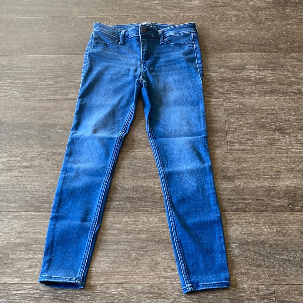 Abercrombie & Fitch Women's Blue Skinny Jeans